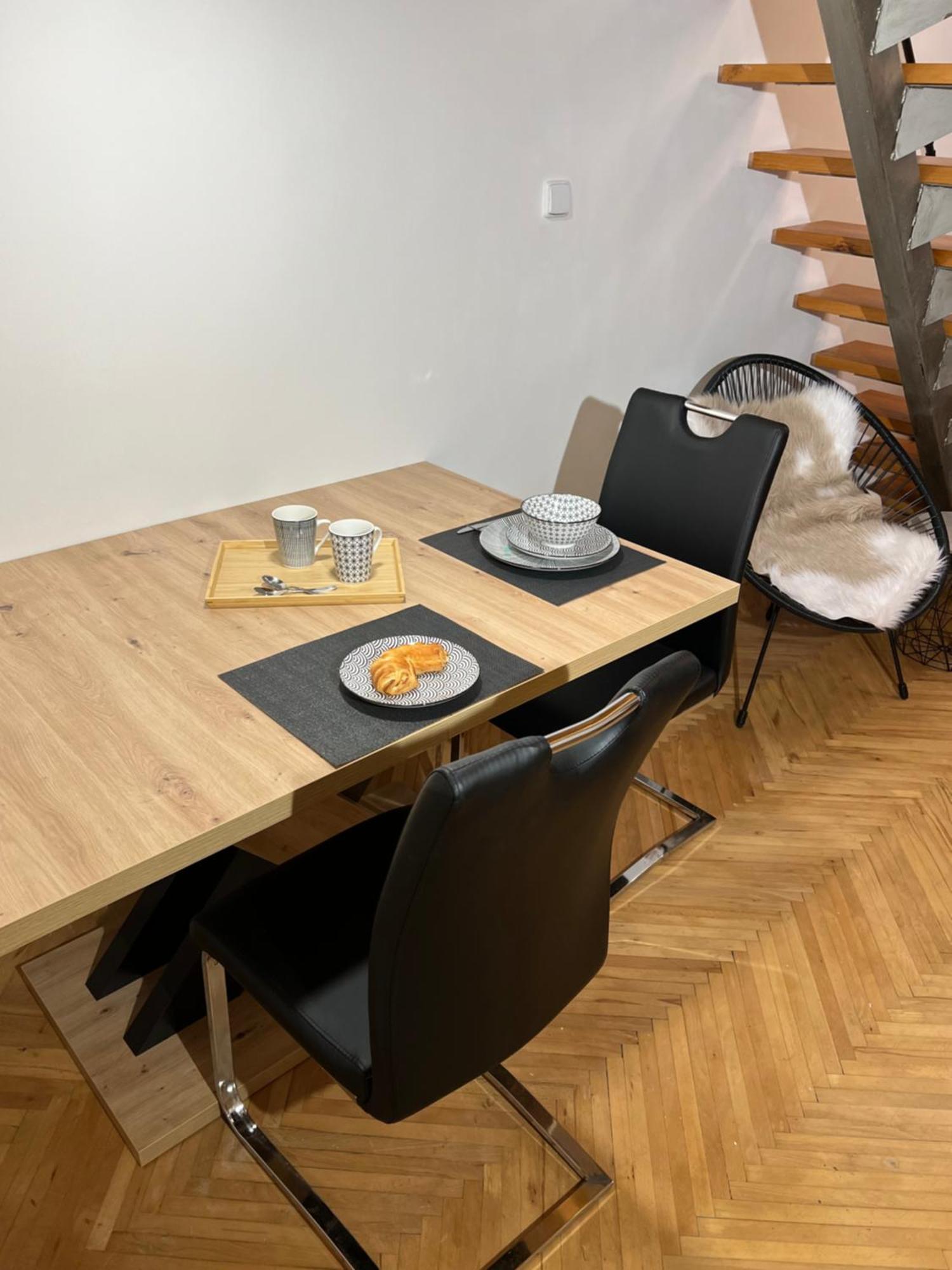 Apartment Plus Parking 布尔诺 外观 照片